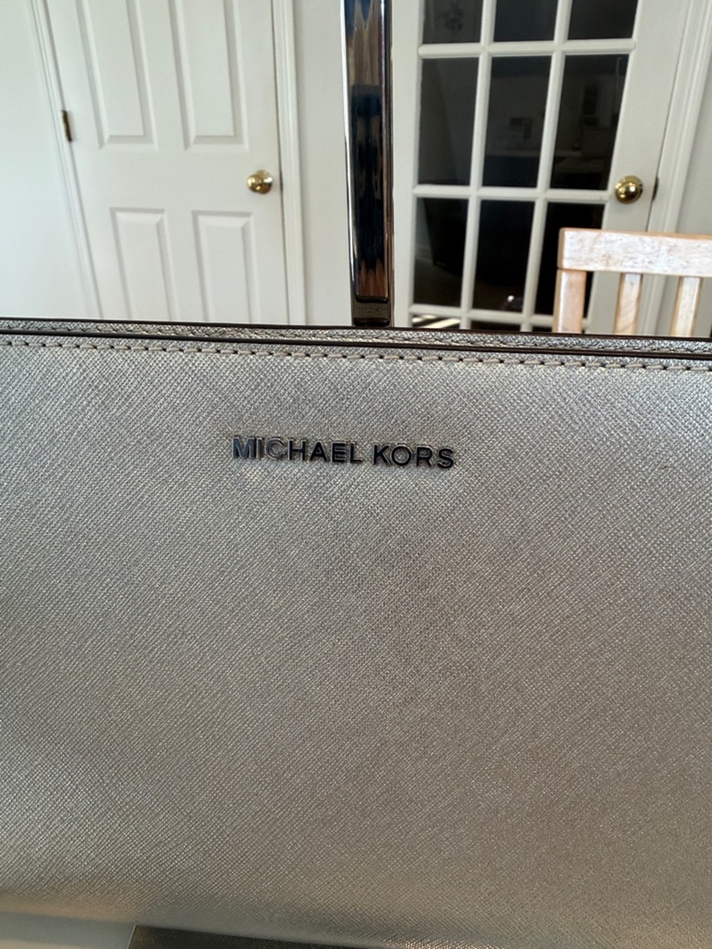 Michael Kors Metallic Silver Saffiano Crossbody Bag - Picture 3 of 11